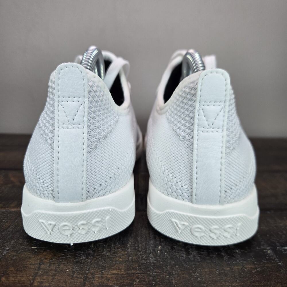 Vessi Weekend Sneaker Womens Size 6 Waterproof Shoes Marble White - Picture 4 of 12